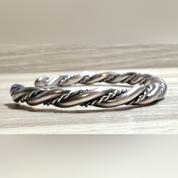 Vintage Handmade Southwestern Sterling Silver Rope Twisted Cuff Bracelet, 17.8g - Picture 4 of 6